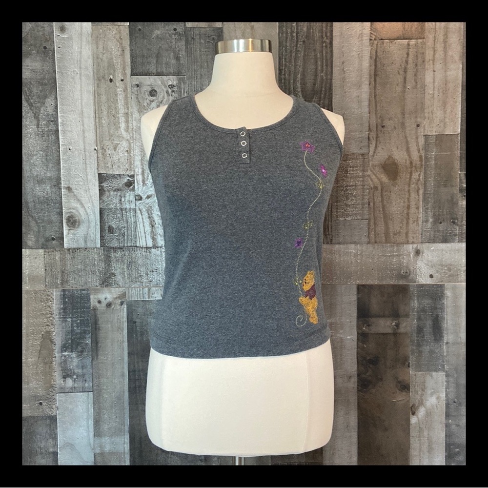 The Disney Store sleeveless top medium vintage Winnie the Pooh retro Disneyland